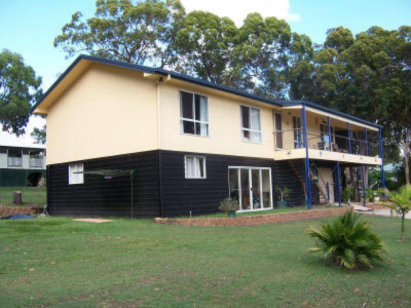 14 Whiting Street, Macleay Island QLD 4184