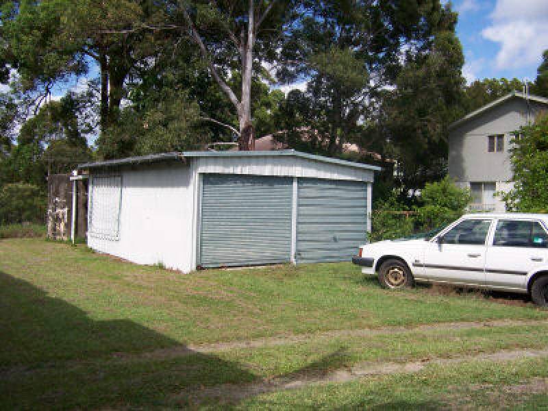24 Udara Street, Macleay Island QLD 4184