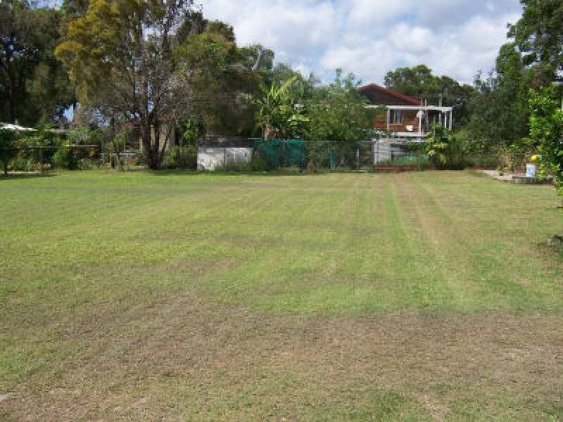 24 Udara Street, Macleay Island QLD 4184