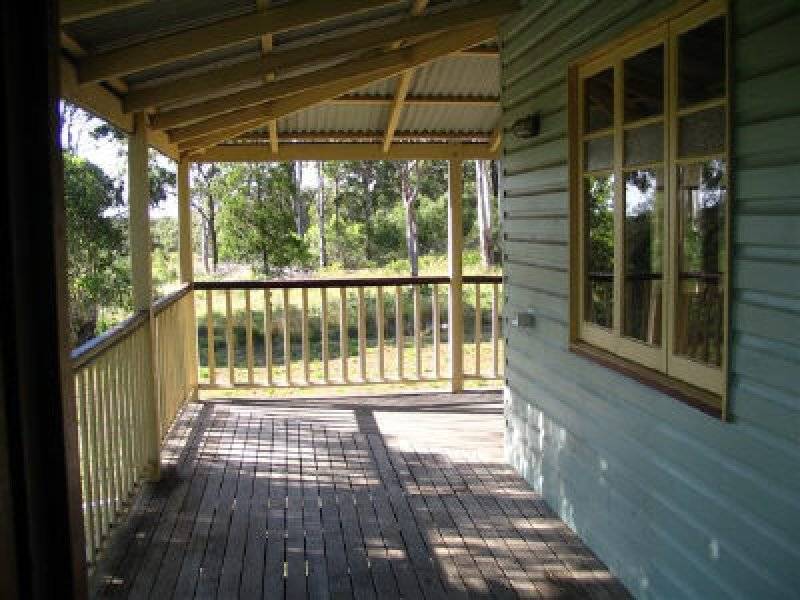 48 Charles Terrace, Macleay Island QLD 4184