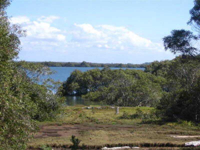 48 Charles Terrace, Macleay Island QLD 4184