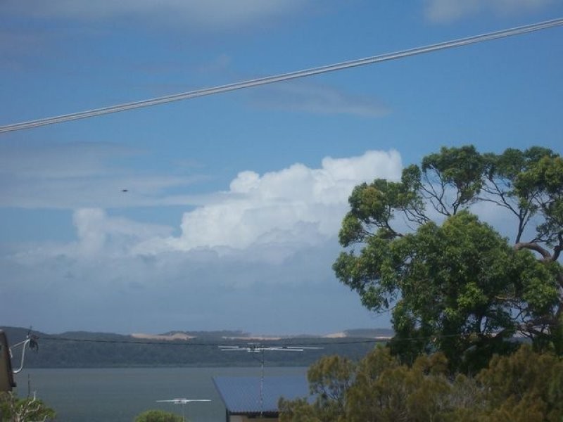 19 Oomool Street, Macleay Island QLD 4184