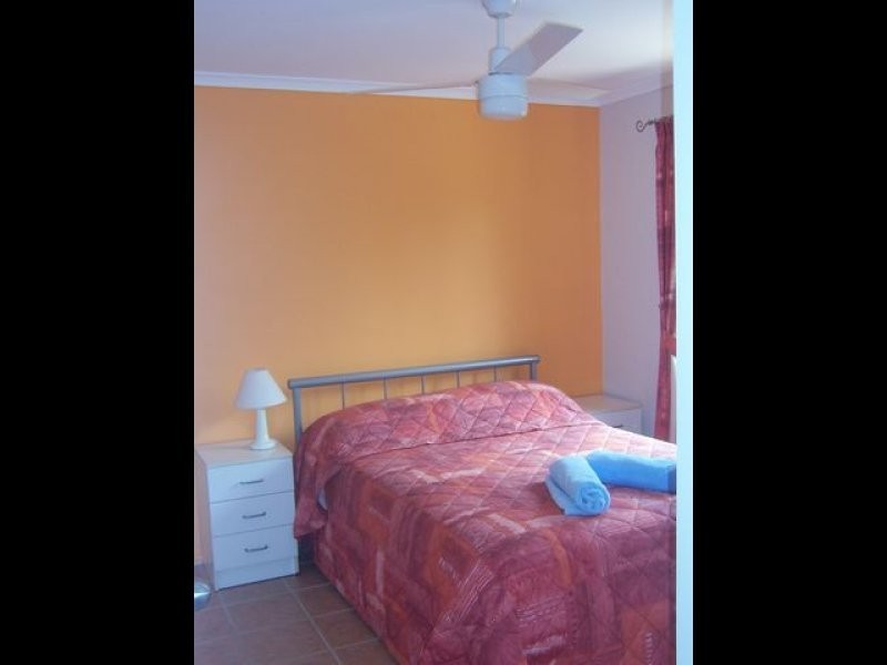 19 Oomool Street, Macleay Island QLD 4184
