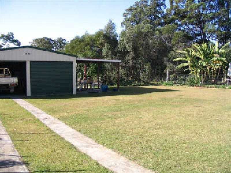 19 Hamilton Parade, Macleay Island QLD 4184