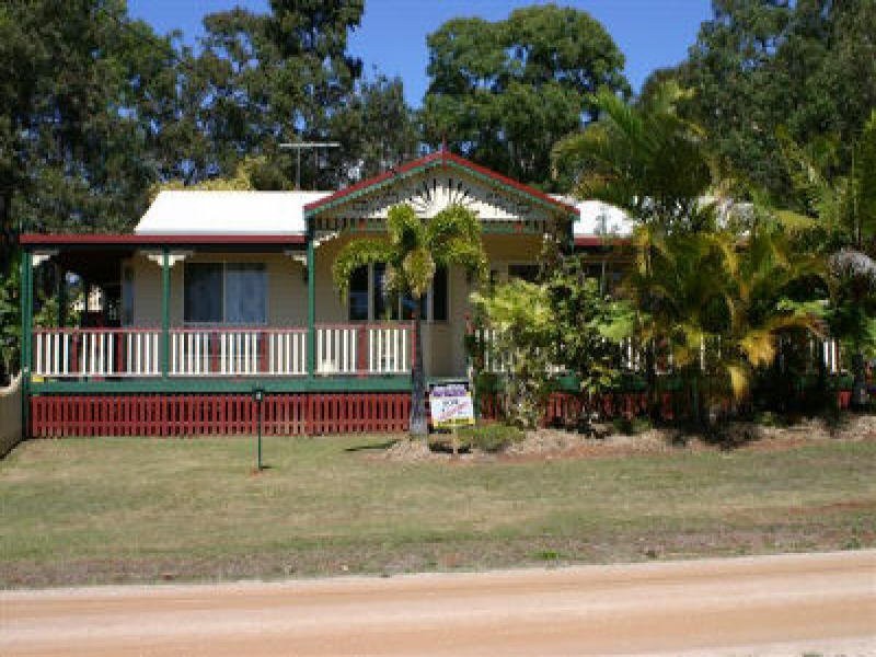 8 Vine Street, Macleay Island QLD 4184