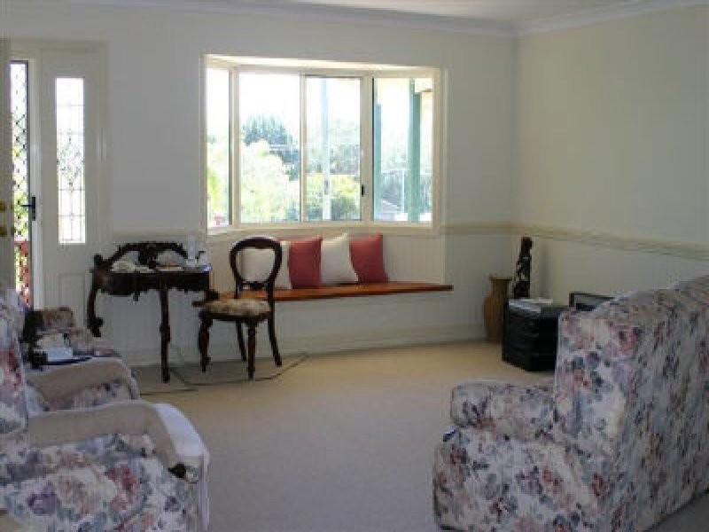 8 Vine Street, Macleay Island QLD 4184