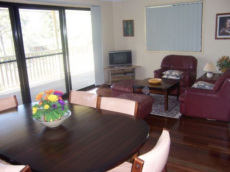 23 Baracoota, Macleay Island QLD 4184
