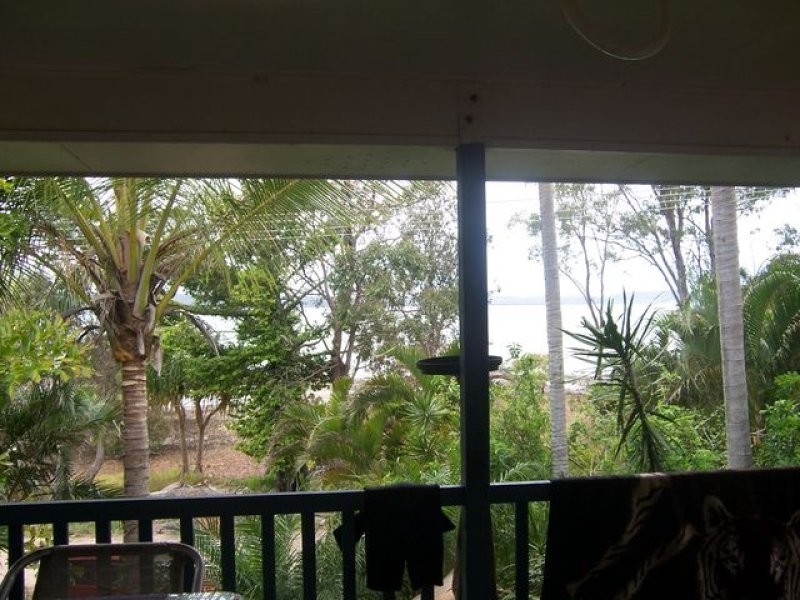 37 Kooberry, Macleay Island QLD 4184