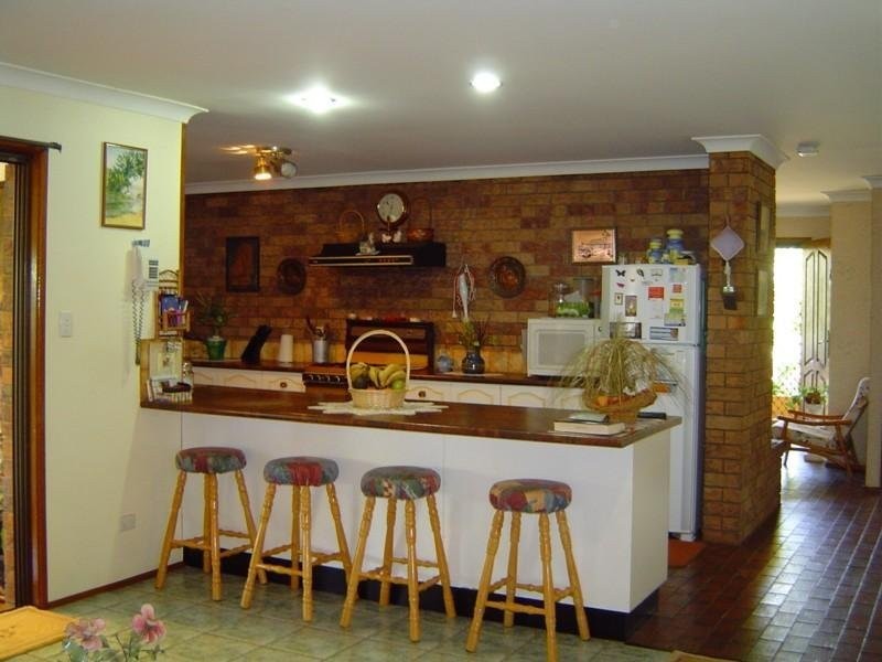 36 Leonie Crescent, Lamb Island QLD 4184