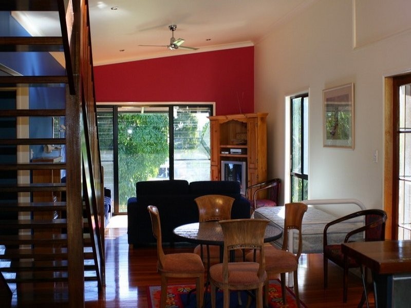 4 Quail Place, Macleay Island QLD 4184