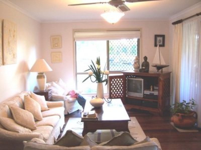 24 Wyena Avenue, Lamb Island QLD 4184