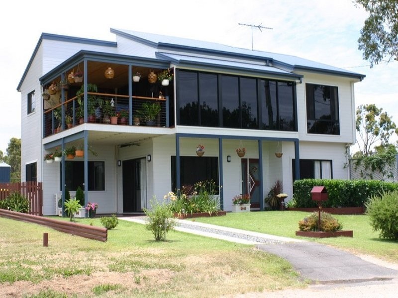 48 Barramundi Street, Macleay Island QLD 4184