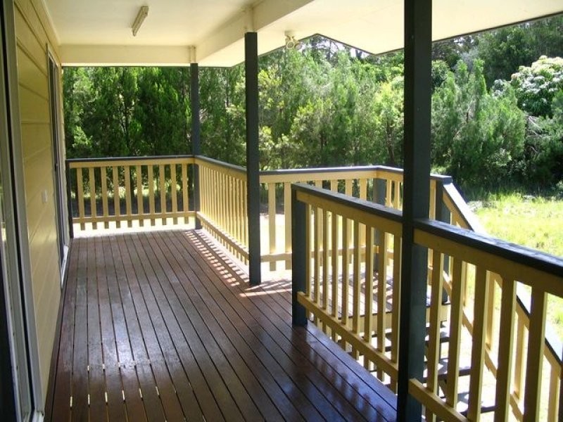 13 Benowa Street, Macleay Island QLD 4184