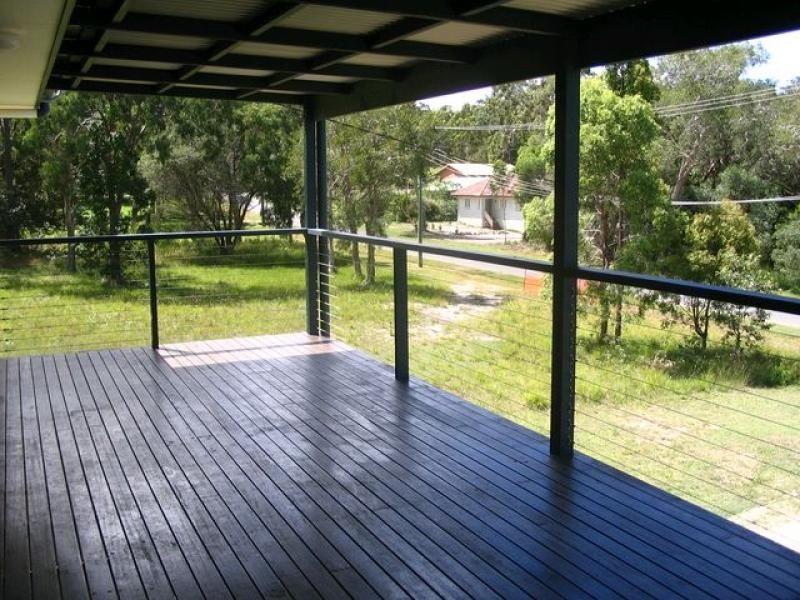 13 Benowa Street, Macleay Island QLD 4184