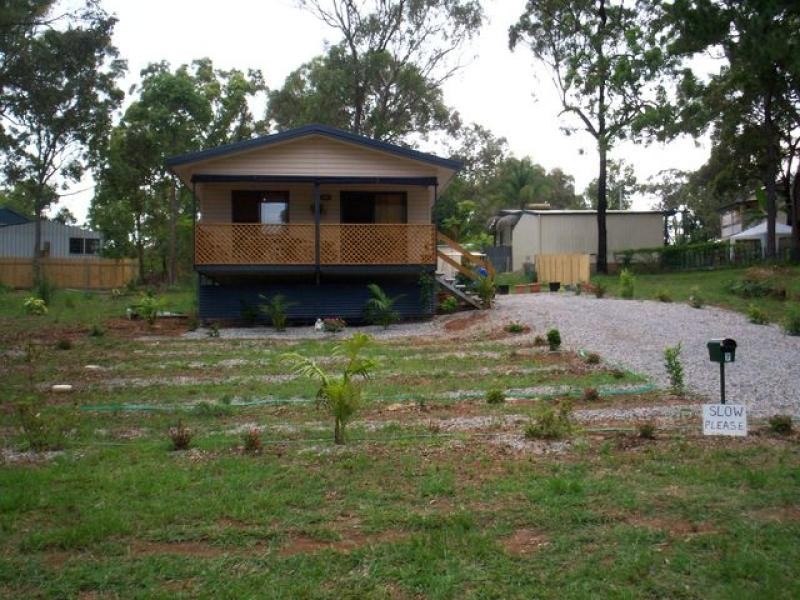 7 Lenard Street, Lamb Island QLD 4184