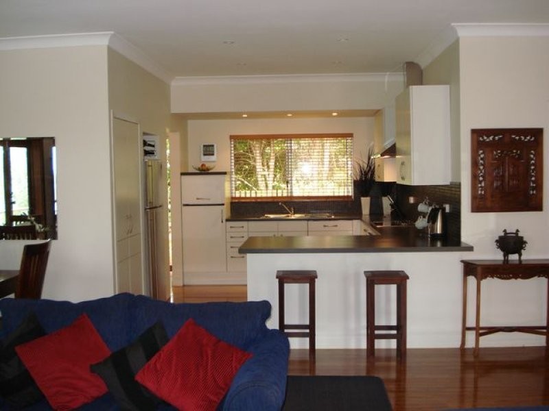 35 Tina Avenue, Lamb Island QLD 4184