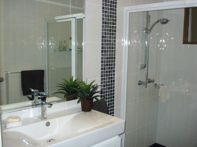 35 Tina Avenue, Lamb Island QLD 4184