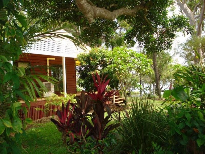 1 Treasure Island Avenue, Karragarra Island QLD 4184