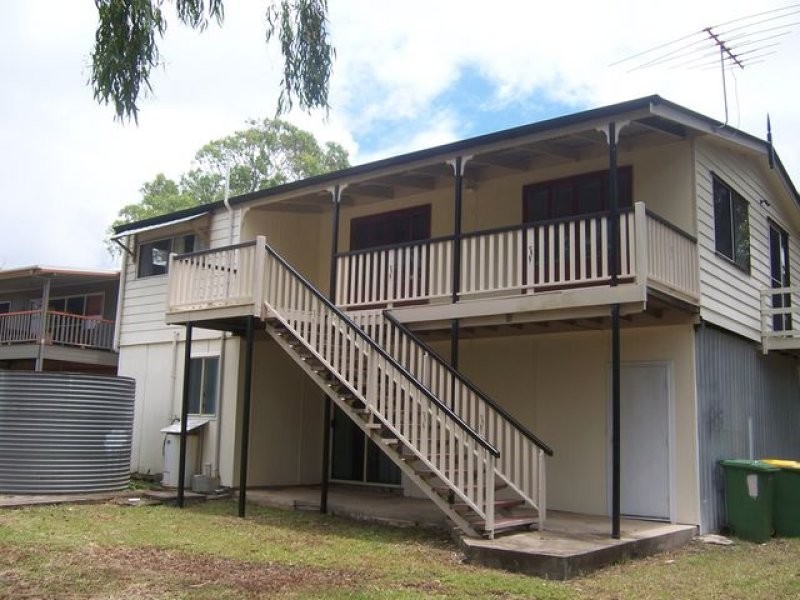 12 Ilya, Macleay Island QLD 4184