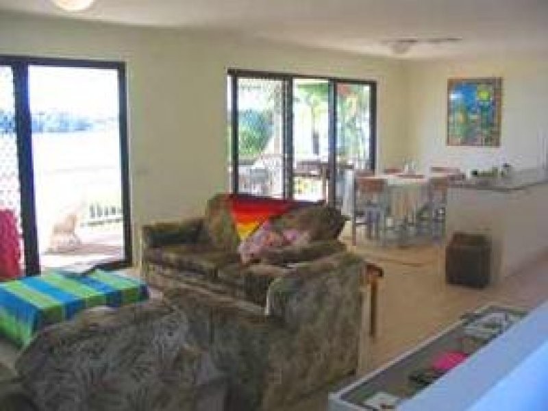60 The Espanade, Karragarra Island QLD 4184