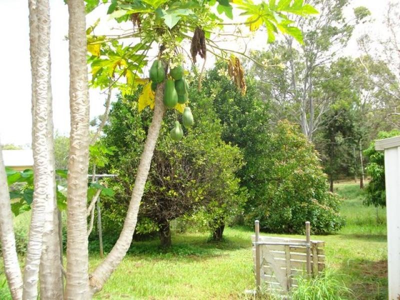 66 Lucas Drive, Lamb Island QLD 4184