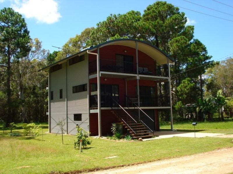 30 Paula Parade, Lamb Island QLD 4184