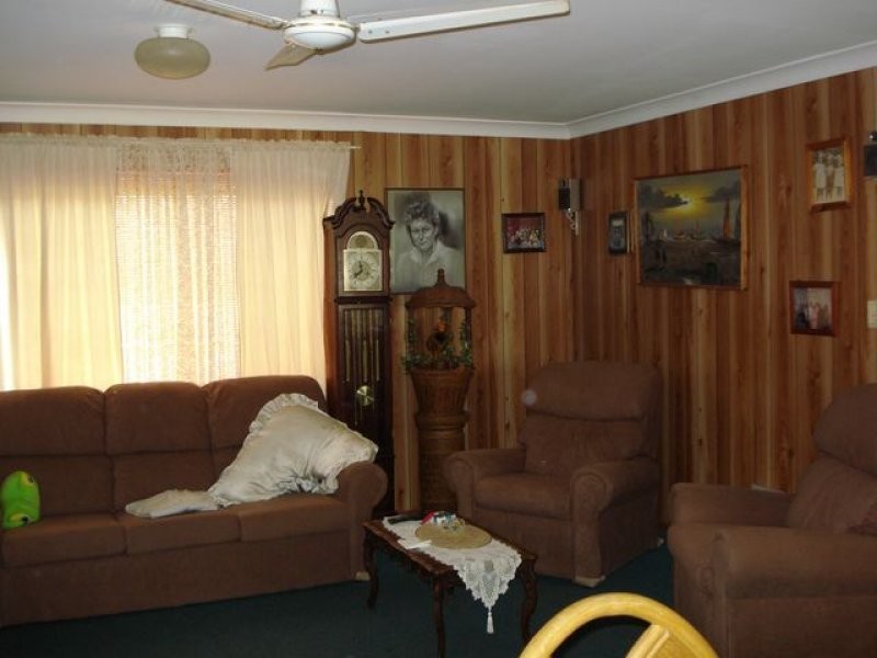 2 Belar Street, Lamb Island QLD 4184