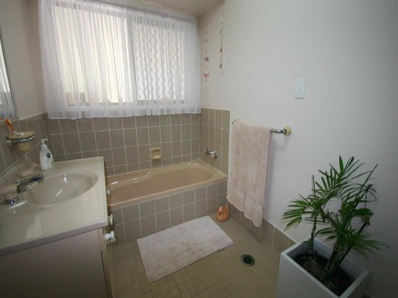 3 Barramundi Street, Macleay Island QLD 4184