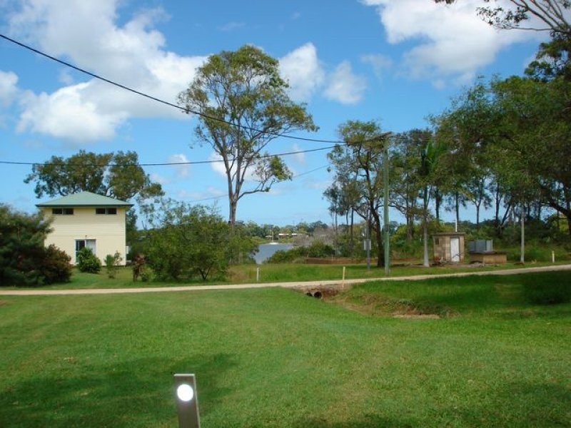 5 Basil Court, Lamb Island QLD 4184
