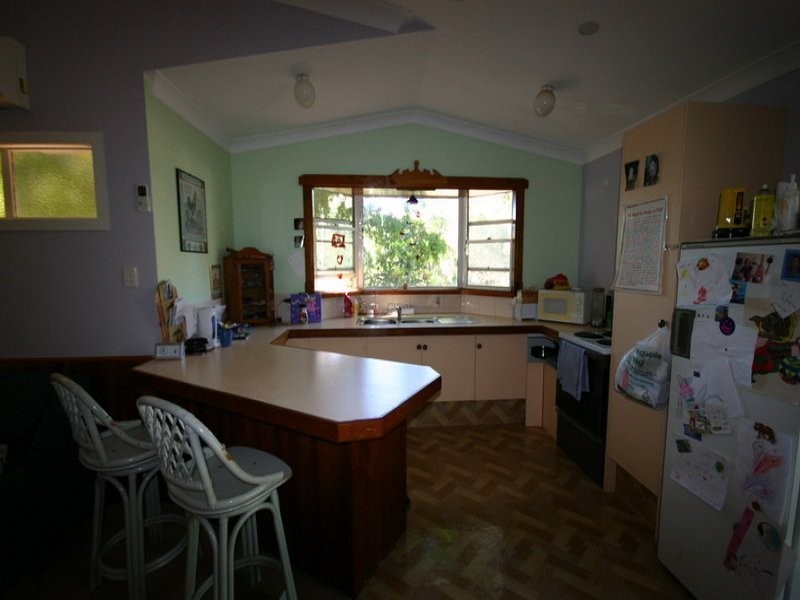 2 Wirralee Street, Macleay Island QLD 4184