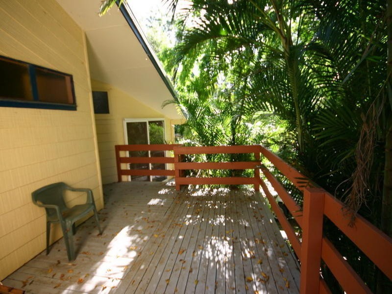 2 Wirralee Street, Macleay Island QLD 4184