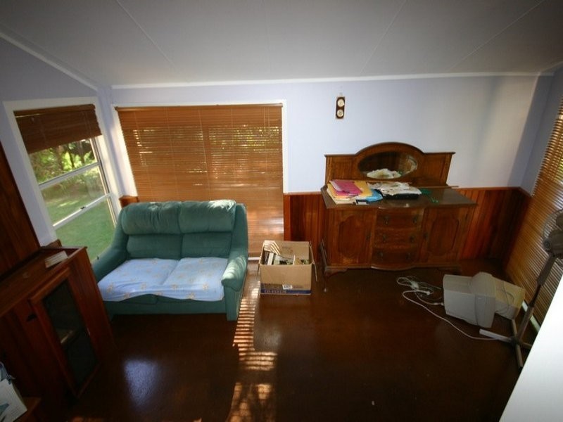 2 Wirralee Street, Macleay Island QLD 4184
