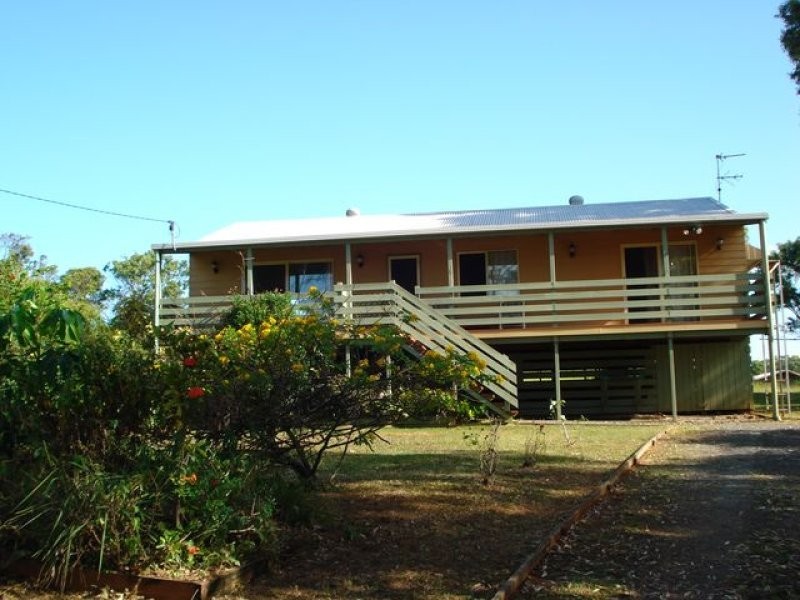 13 Shelly Crescent, Lamb Island QLD 4184