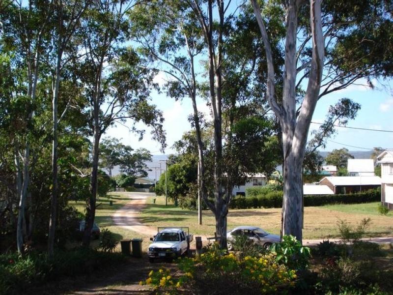 13 Shelly Crescent, Lamb Island QLD 4184