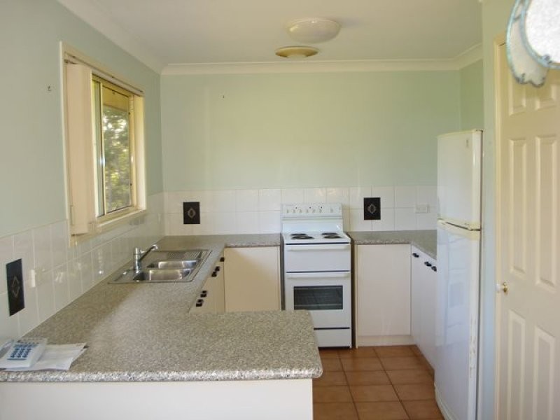 13 Shelly Crescent, Lamb Island QLD 4184