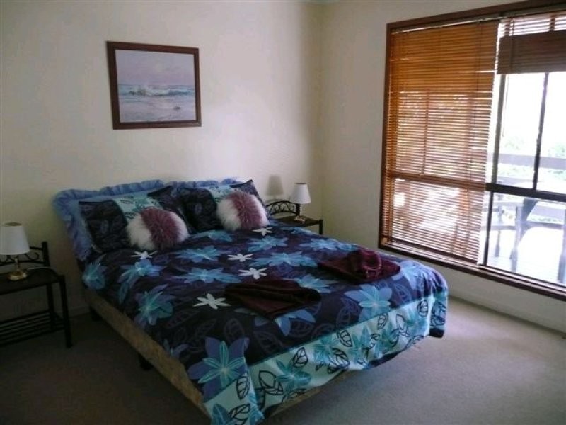 48 Coondooroopa Drive, Macleay Island QLD 4184