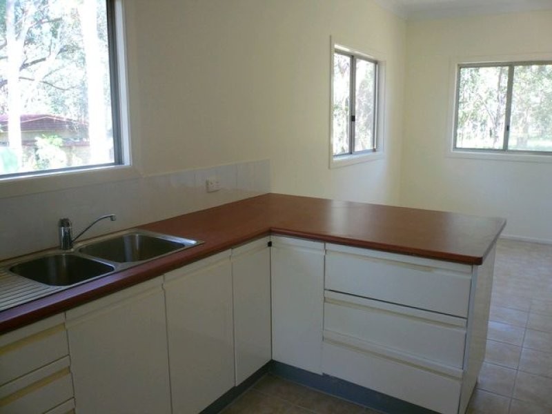22 Tingara Street, Macleay Island QLD 4184