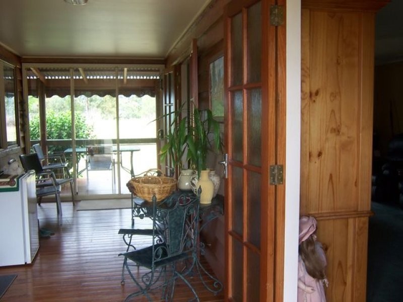 7 Wren Court, Macleay Island QLD 4184