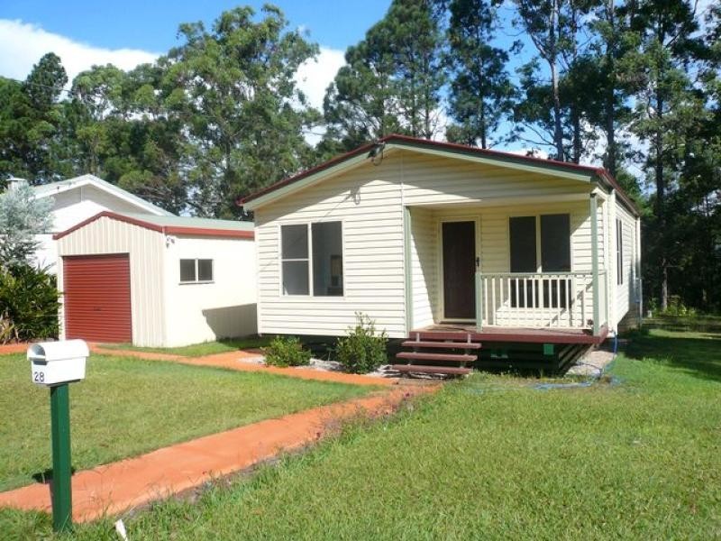 28 Cooee Crescent, Macleay Island QLD 4184