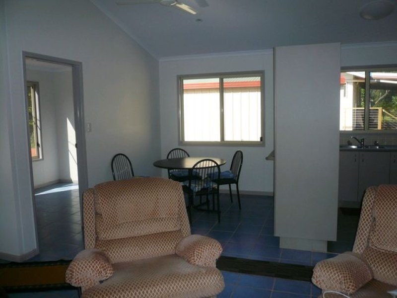 28 Cooee Crescent, Macleay Island QLD 4184