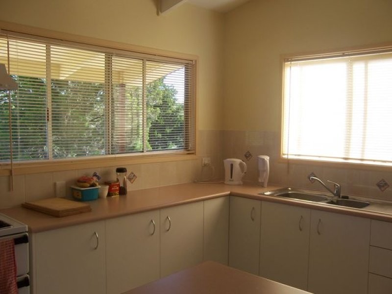 162 High Road Central, Macleay Island QLD 4184