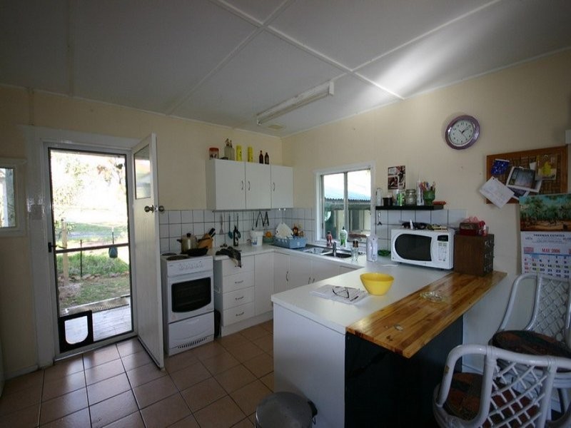 2 Alistair Court, Macleay Island QLD 4184