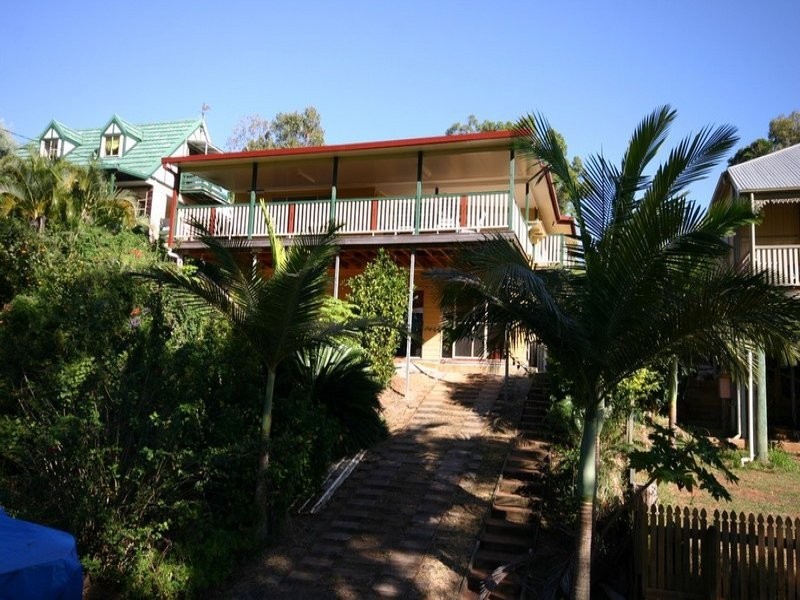 17 Golden Sands Boulevard, Macleay Island QLD 4184
