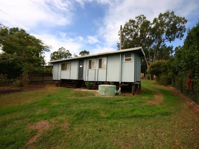 46 High Central Road, Macleay Island QLD 4184
