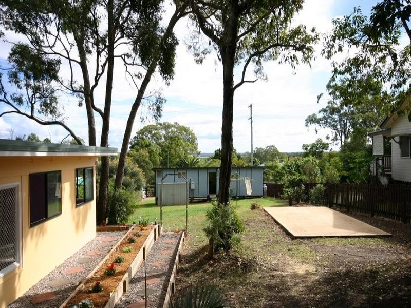 46 High Central Road, Macleay Island QLD 4184