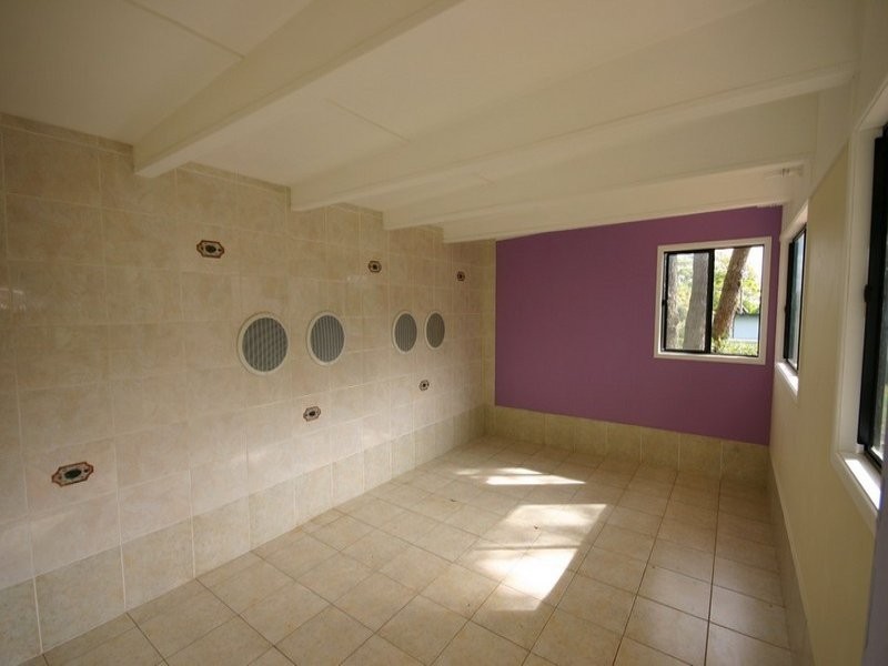 46 High Central Road, Macleay Island QLD 4184