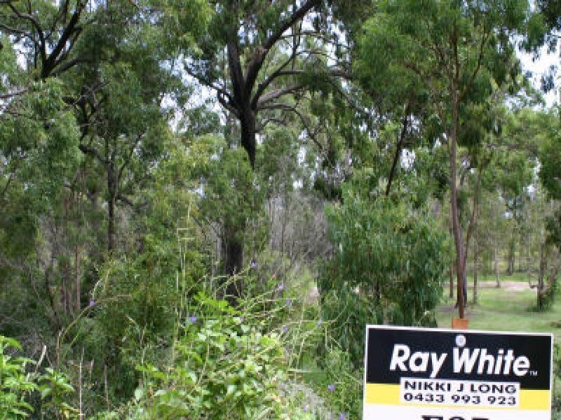 38 Charles Terrace, Macleay Island QLD 4184