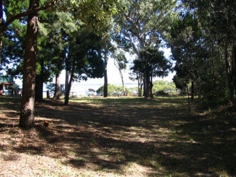 63 Coondooroopa Drive, Macleay Island QLD 4184