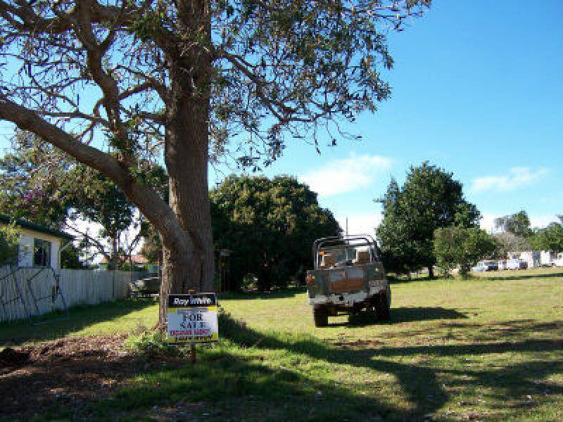 16 Michiko Street, Macleay Island QLD 4184