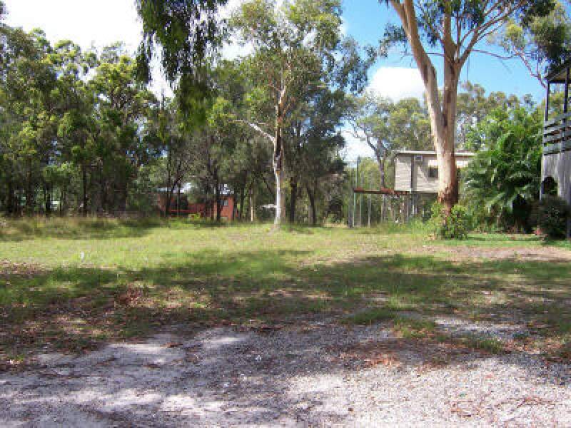 26 Tukkeri Street, Macleay Island QLD 4184
